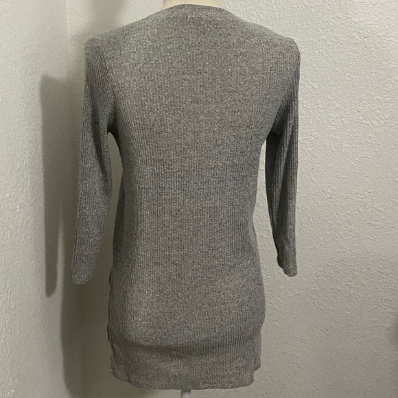 F21 Ribbed Knit Top - Picture 4 of 6